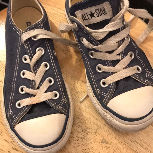 Boys good condition Converse - Picture 6 of 7